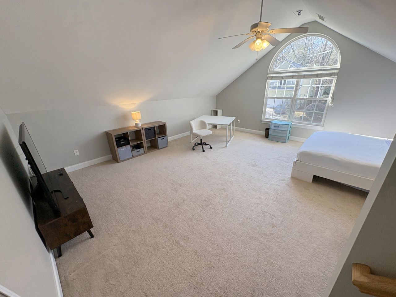 642 Fair Spring Drive Photo 18