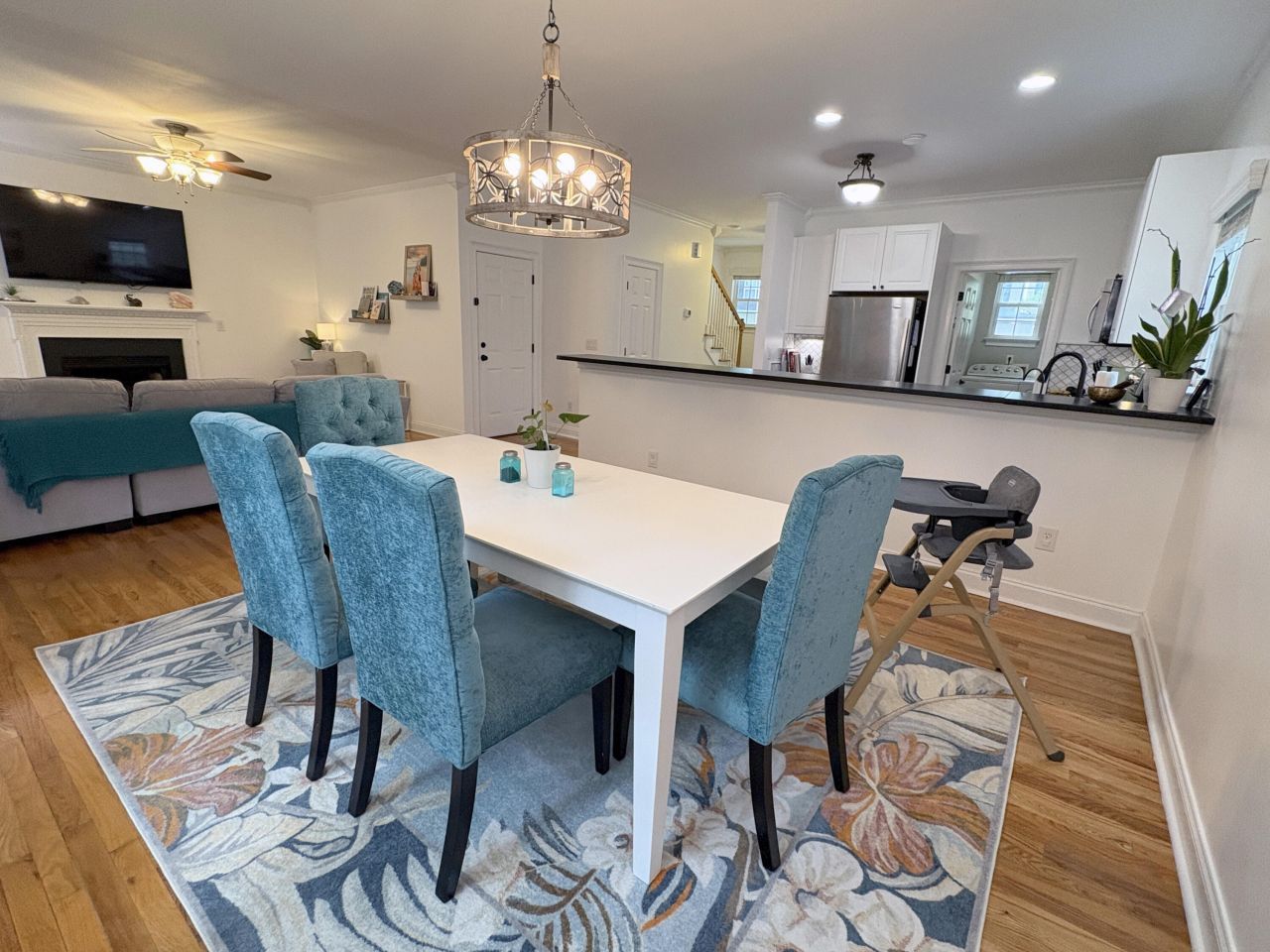 642 Fair Spring Drive Photo 6