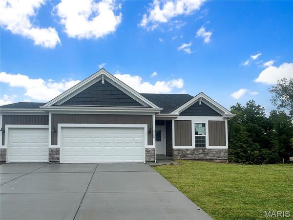 177 Hank's Close, Washington, MO 63090