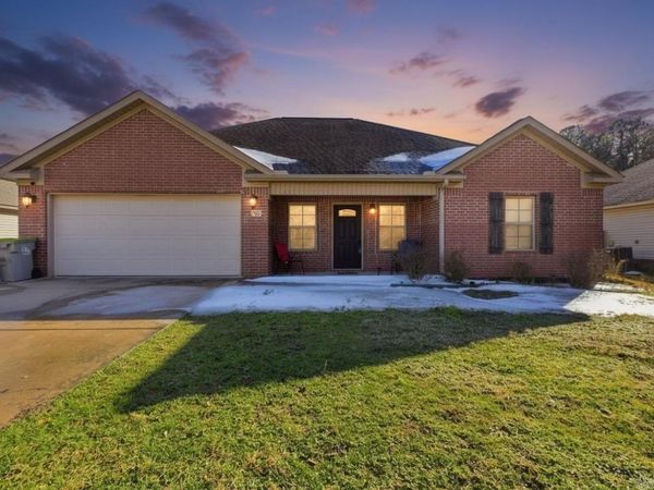 1107 Fox Chase, Bryant, AR 72022