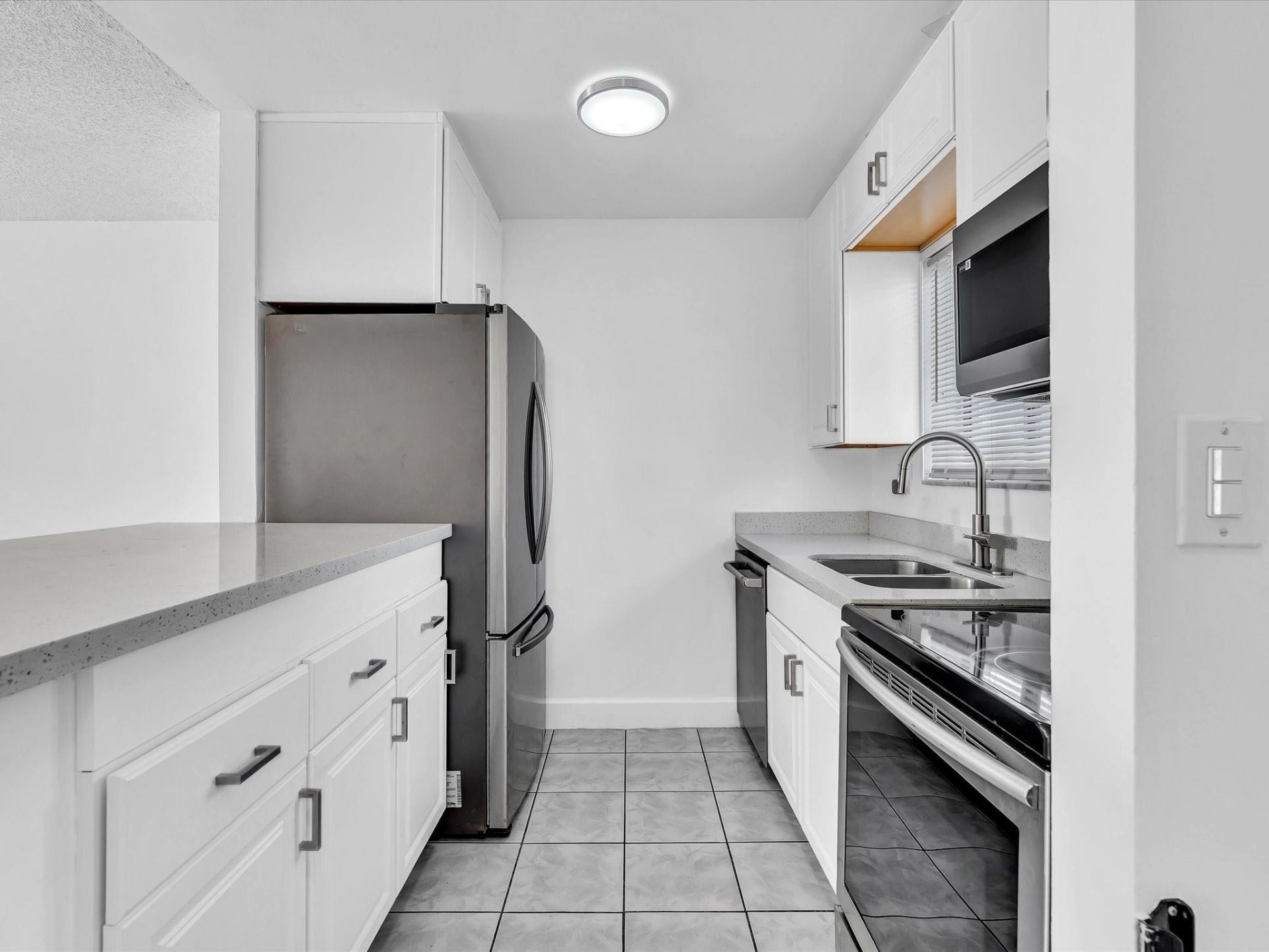 6034 Forest Hill Boulevard, Unit 107, West Palm Beach, FL 33415 Photo