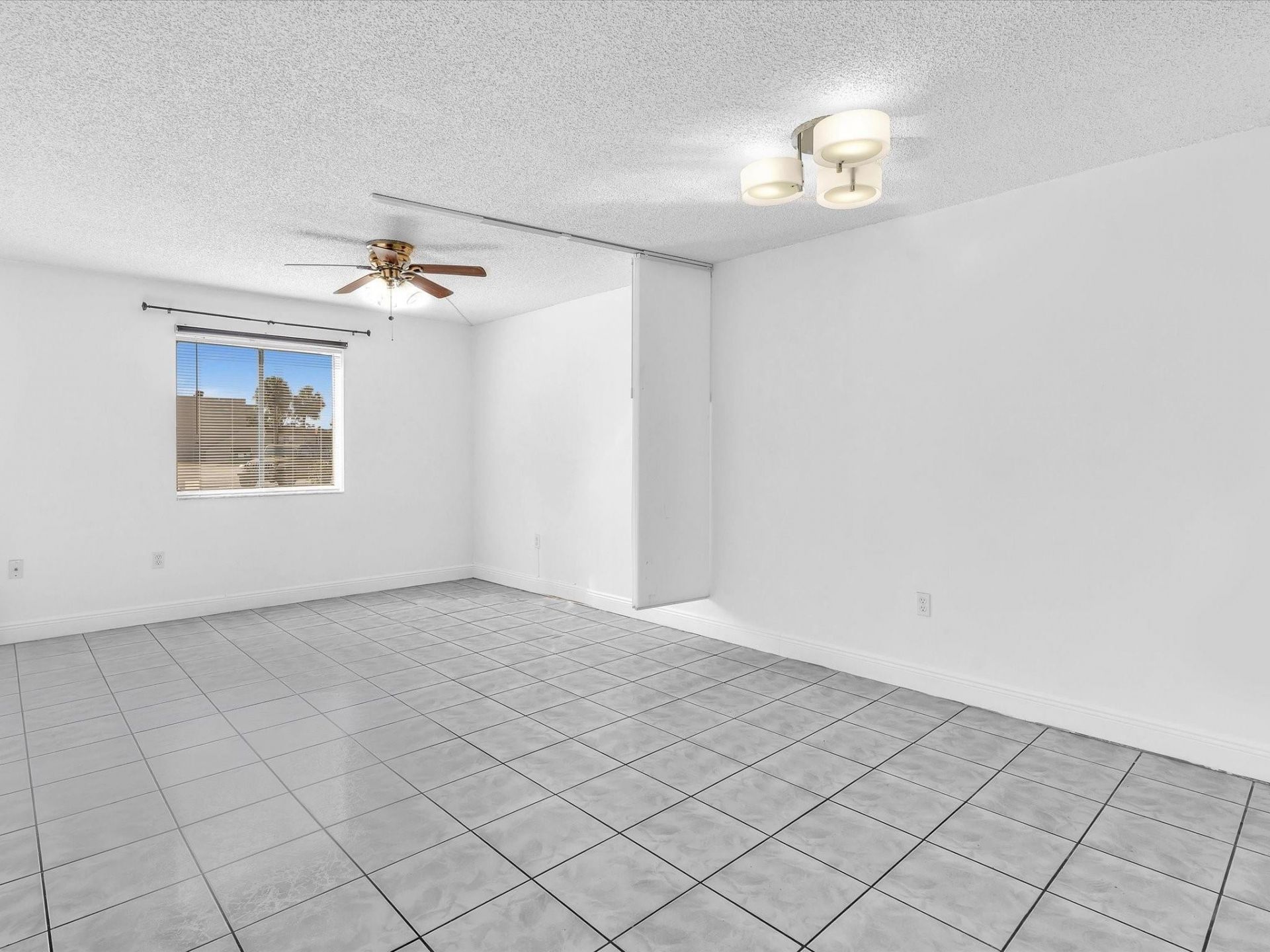6034 Forest Hill Boulevard, Unit 107, West Palm Beach, FL 33415 Photo