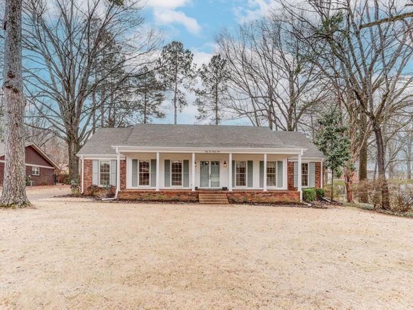 6699 GARDEN OAKS DR, Memphis, TN 38120