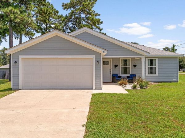 6 Slash Lane , Midway, FL