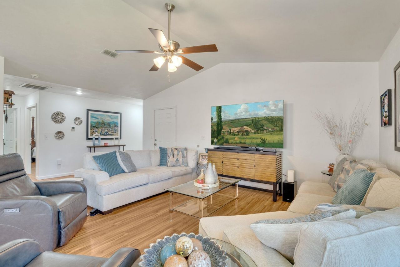 6 Slash Lane , Midway, FL 00000 Photo