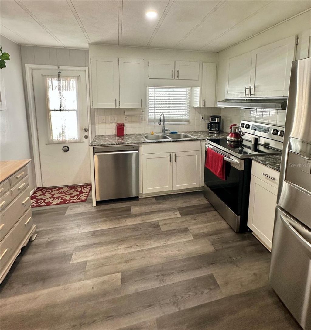 5619 Bayshore Road, Unit 328, Palmetto, FL 34221 Photo