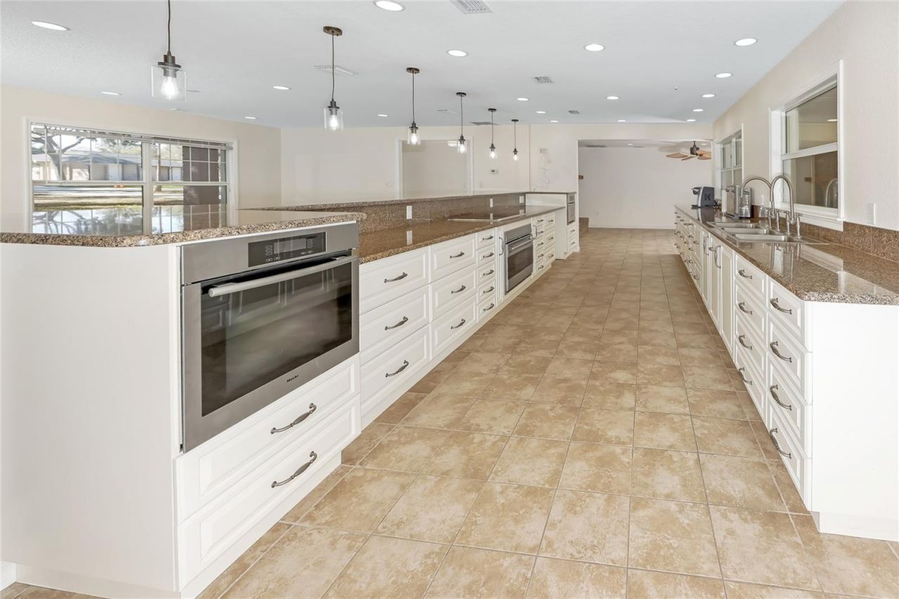 7129 Oakwind Drive, Orlando, FL 32818 Photo