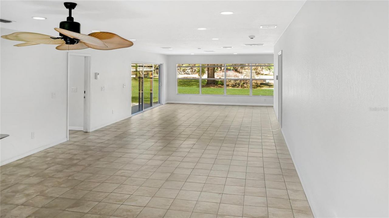 7129 Oakwind Drive, Orlando, FL 32818 Photo