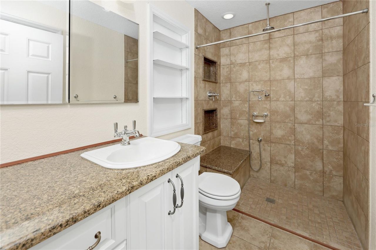 7129 Oakwind Drive, Orlando, FL 32818 Photo