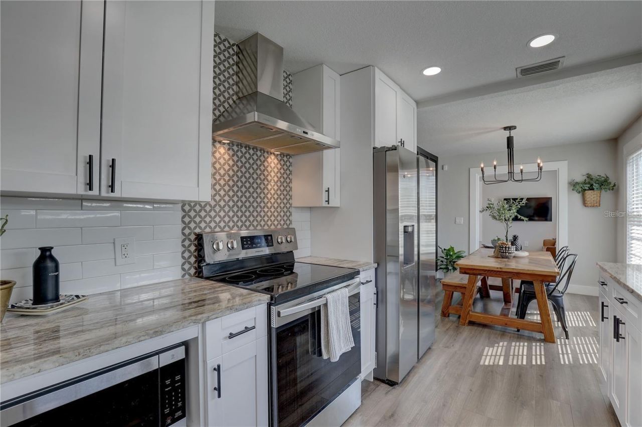 315 S 40th Street S, Saint Petersburg, FL 33711 Photo