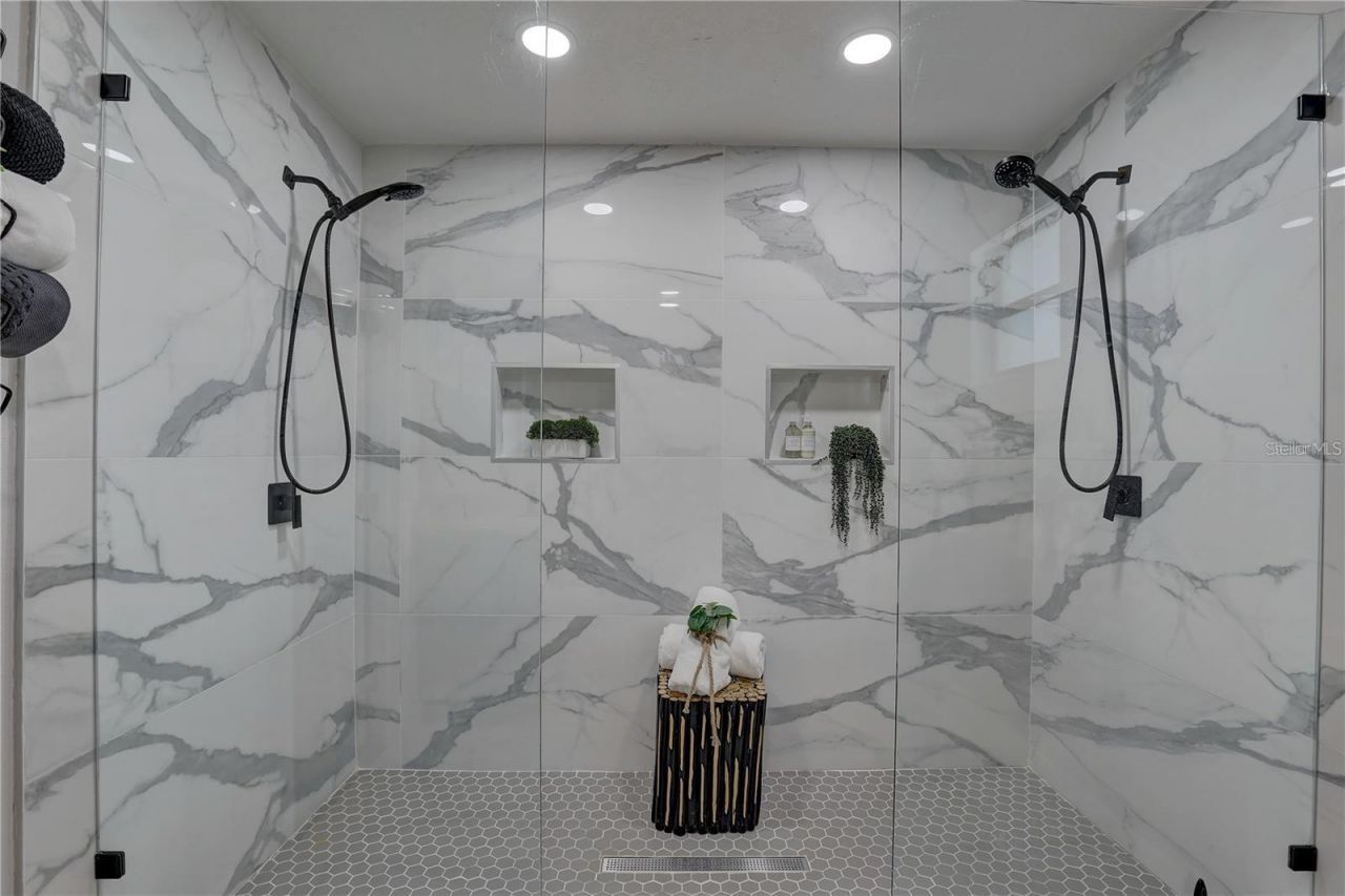 315 S 40th Street S, Saint Petersburg, FL 33711 Photo