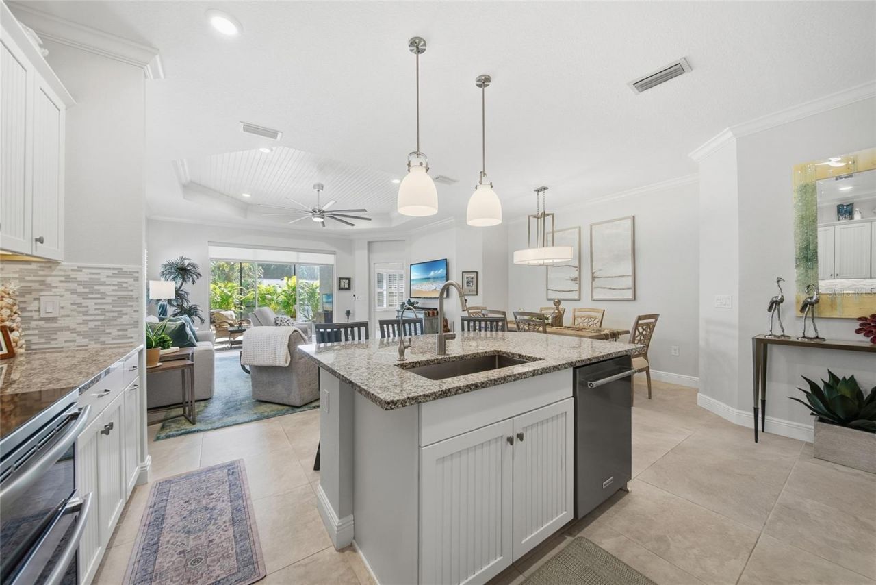 7205 Costa Bella Drive, Bradenton, FL 34209 Photo