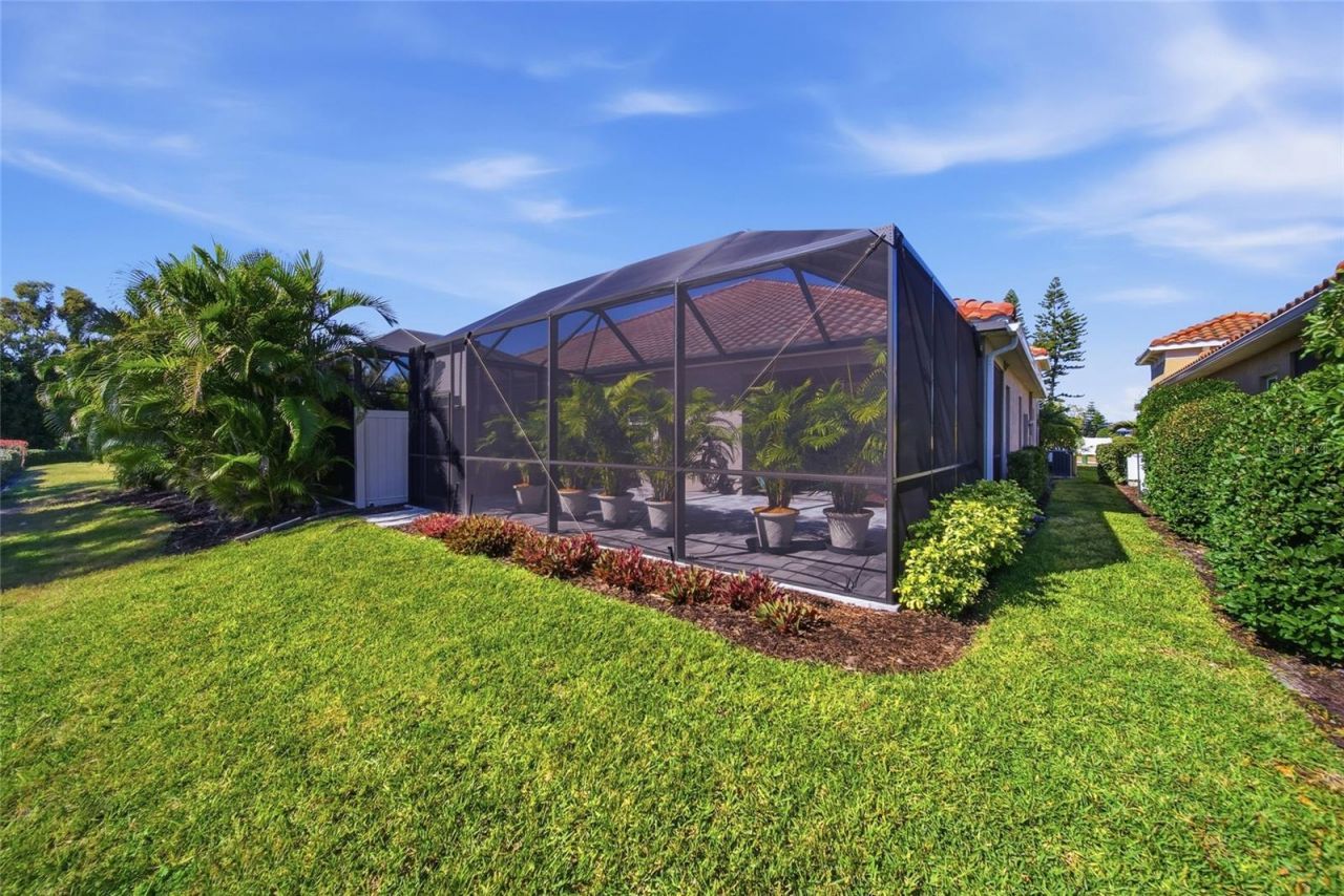 7205 Costa Bella Drive, Bradenton, FL 34209 Photo