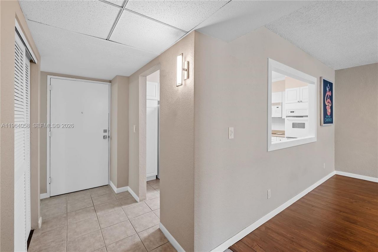 19380 Collins Ave, Unit 1107, Sunny Isles Beach, FL 33160 Photo