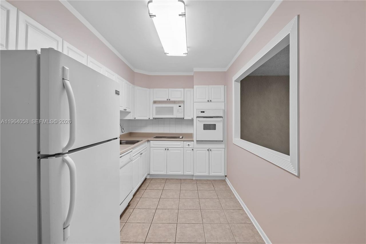 19380 Collins Ave, Unit 1107, Sunny Isles Beach, FL 33160 Photo