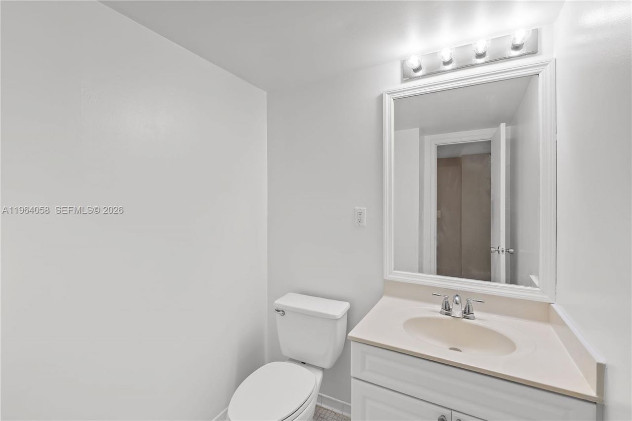 19380 Collins Ave, Unit 1107, Sunny Isles Beach, FL 33160 Photo