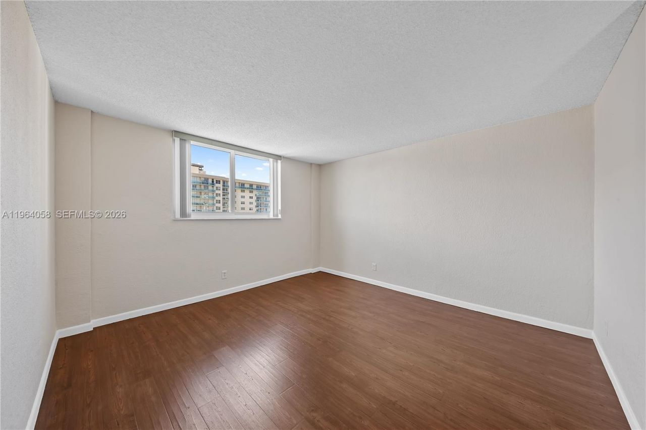 19380 Collins Ave, Unit 1107, Sunny Isles Beach, FL 33160 Photo