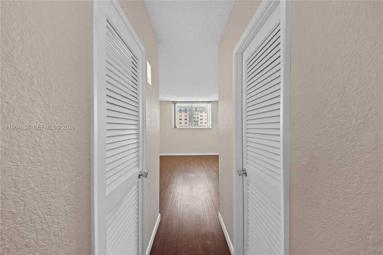 19380 Collins Ave, Unit 1107, Sunny Isles Beach, FL 33160 Photo