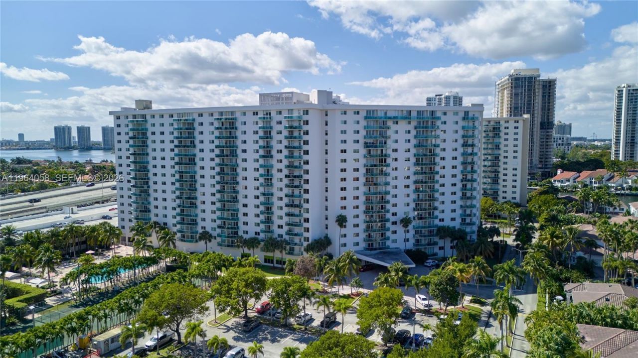19380 Collins Ave, Unit 1107, Sunny Isles Beach, FL 33160 Photo