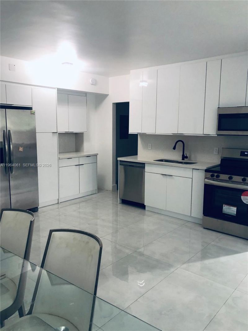 10185 Collins Ave, Unit 209, Bal Harbour, FL 33154 Photo