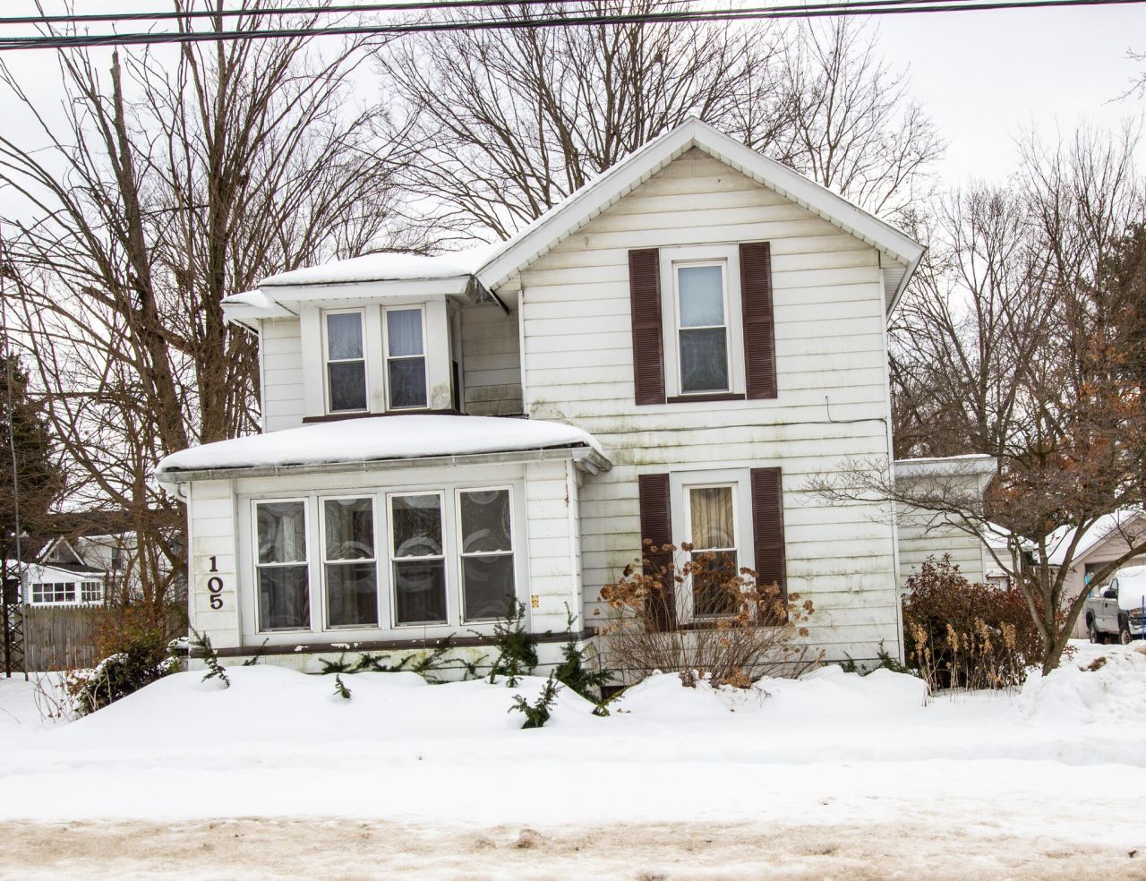 105 W Telegraph Street, Dowagiac, MI 49047 Main Photo