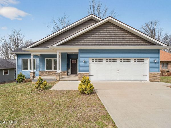 204 Lakeside Drive, Crossville, TN 38558