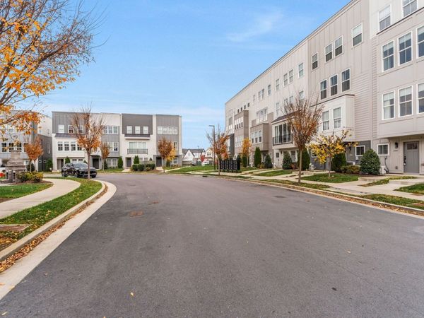 2032 Edison Park Ln, Nashville, TN 37209