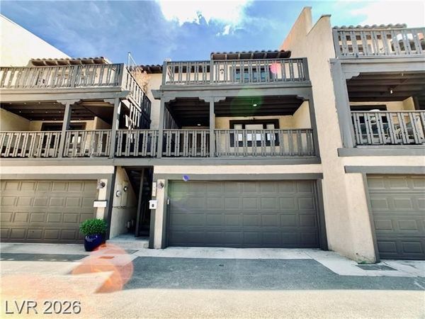 2857 Calle Del Oro, Las Vegas, NV 89120