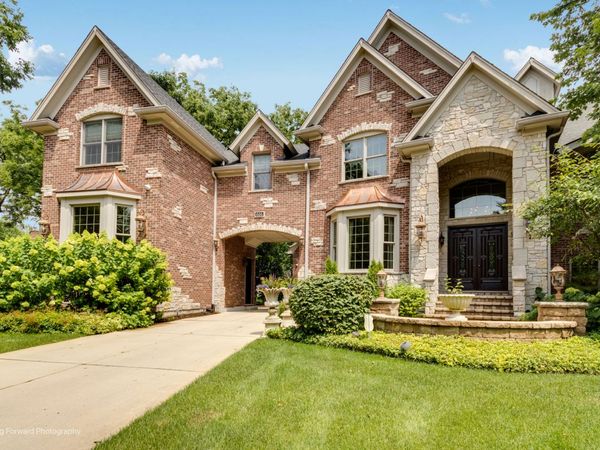 616 Driftwood Court, Naperville, IL 60540