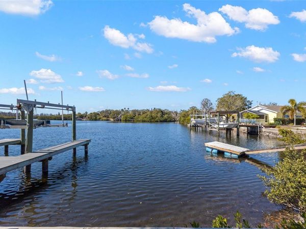 2138 BAYOU DRIVE, HOLIDAY, FL 34691