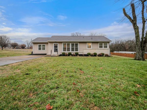 4428 Saunders Ave , Nashville, TN 37216