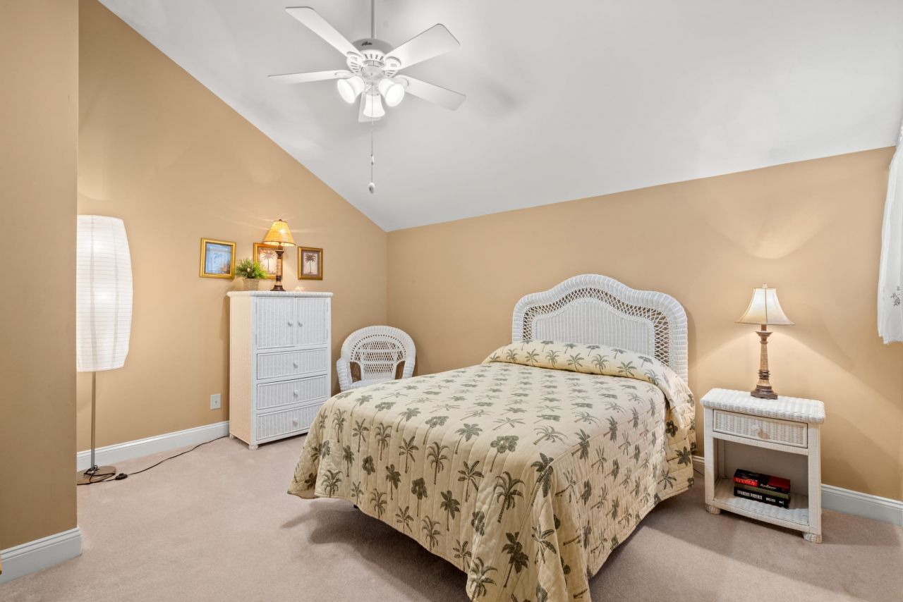 141 Twelve Oaks Dr.  Photo 6