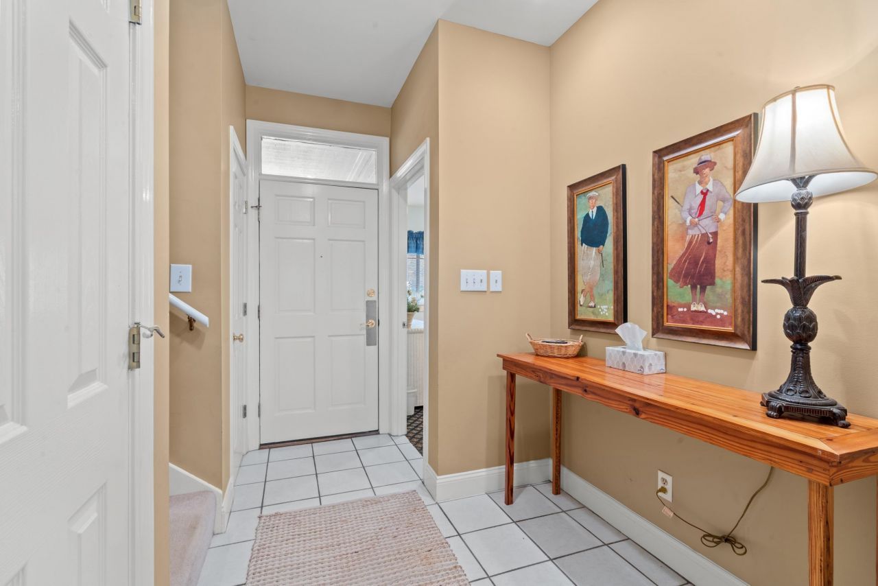 141 Twelve Oaks Dr.  Photo 9