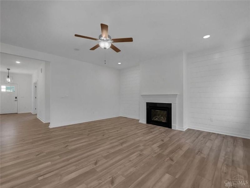 8705 Quietwood Lane, Cleves, OH 45002 Photo 10