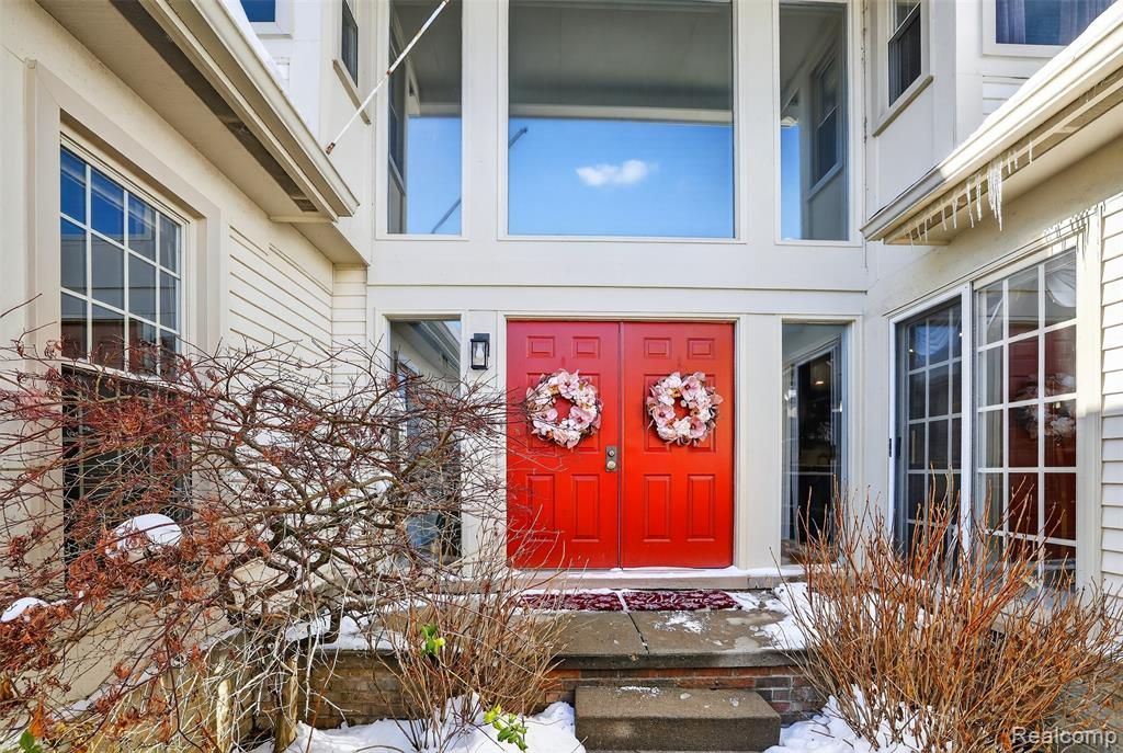 7328 Simsbury Drive, West Bloomfield Township, MI 48322 Main Photo