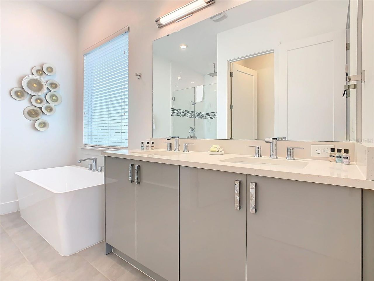 2125 Pine Oak Loop, Davenport, FL 33837 Photo