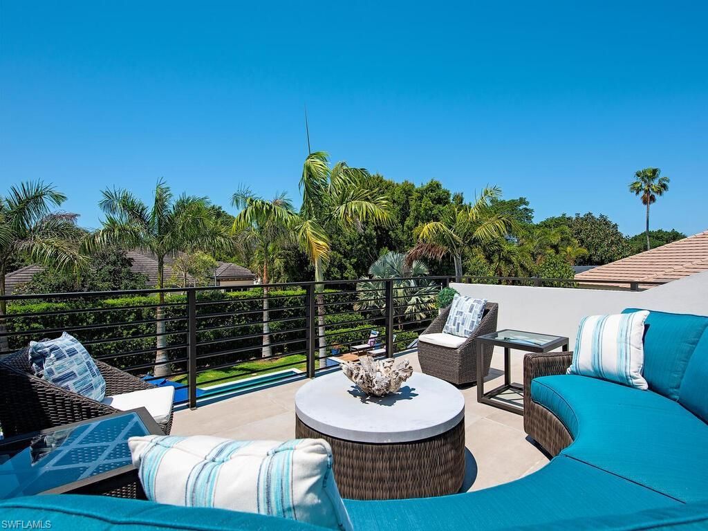 679 Rudder Rd , Naples, FL 34102 Photo