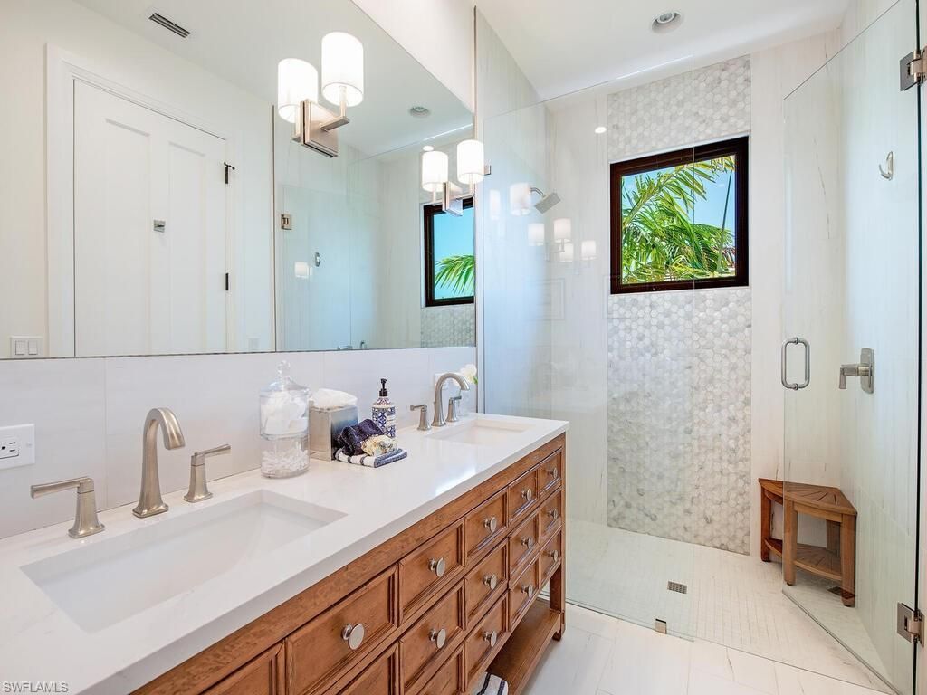 679 Rudder Rd , Naples, FL 34102 Photo