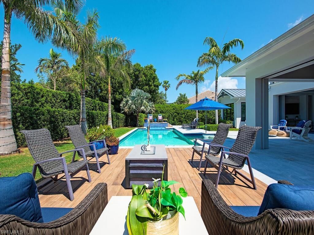 679 Rudder Rd , Naples, FL 34102 Photo