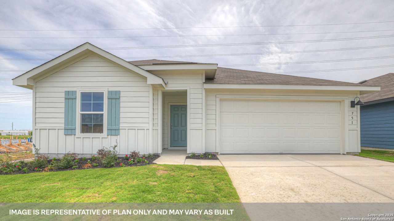 1008 Village Run, Seguin, TX 78155 Main Photo