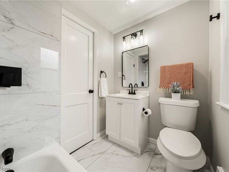 6333 W 130th Street, Parma Heights, OH 44130 Photo 16