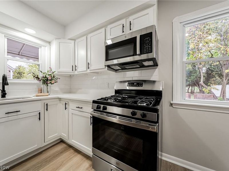 6333 W 130th Street, Parma Heights, OH 44130 Photo 6