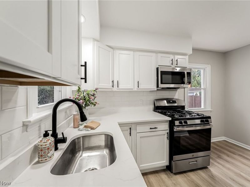 6333 W 130th Street, Parma Heights, OH 44130 Photo 7