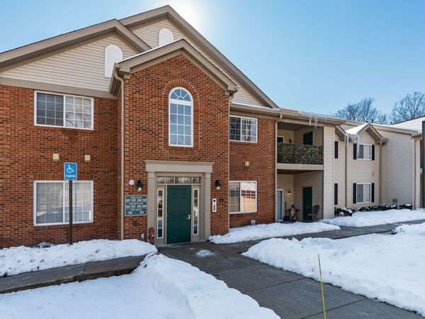 208 Shelbourne Forest Way, Delaware, OH 43015