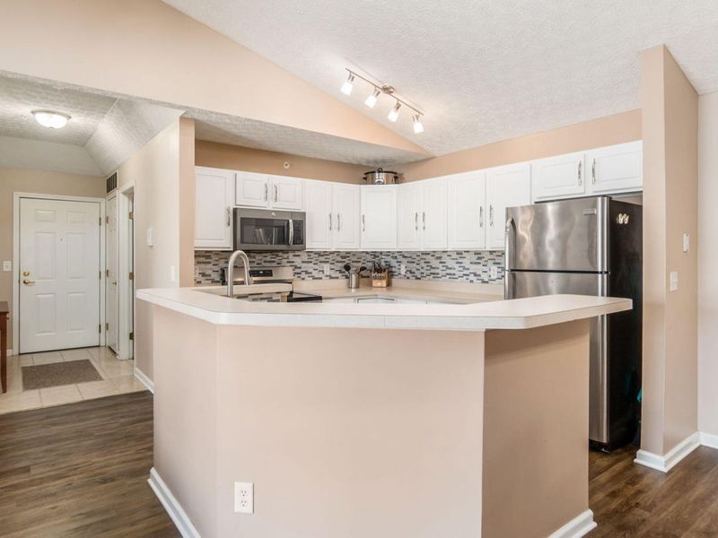 208 Shelbourne Forest Way, Delaware, OH 43015 Photo 10