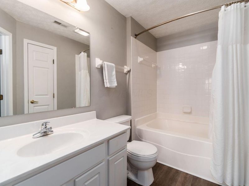 208 Shelbourne Forest Way, Delaware, OH 43015 Photo 17