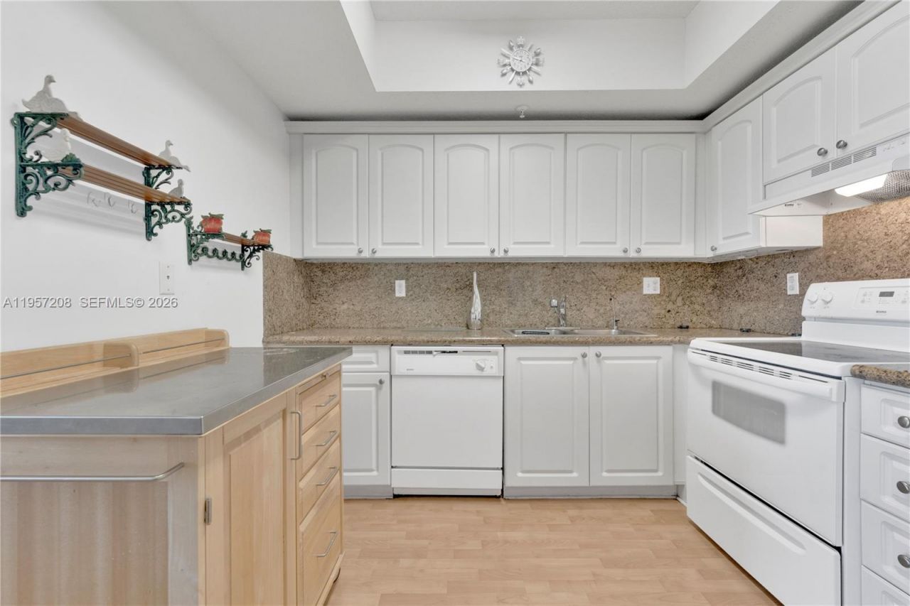 3500 Coral Way, Unit 710, Miami, FL 33145 Photo