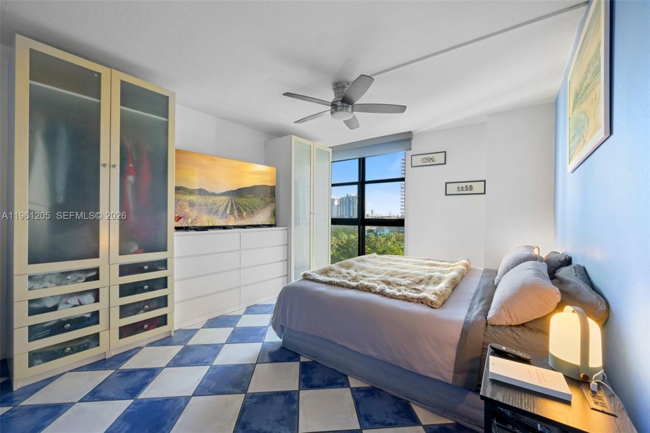 9 Island Ave, Unit 810, Miami Beach, FL 33139 Photo