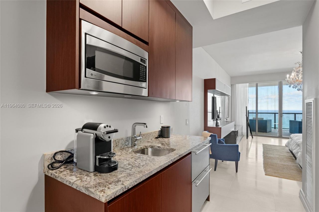 9703 Collins Ave, Unit 2515, Bal Harbour, FL 33154 Photo