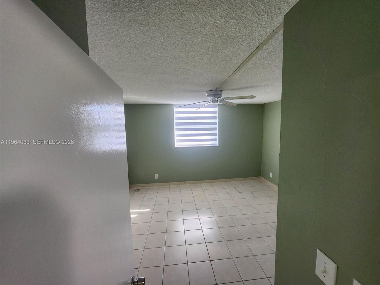 1913 S Ocean Dr, Unit 423, Hallandale Beach, FL 33009 Photo